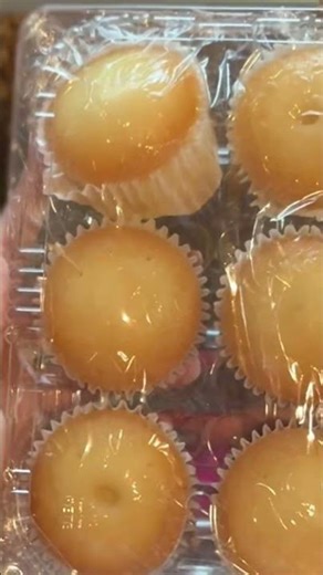 Cupcake Decorating Class with Confetti