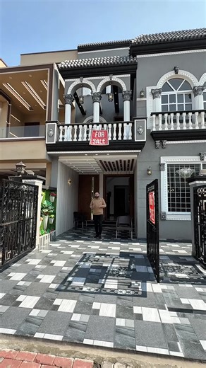 5 Marla Brand New House for Sale in Bahria Town Lahore 🏡 Spanish Elevation | 3 Bed Attached Bath | 60 ft Road | Near Mosque & Park Demand: 2 Crore 90 Lac Visit ke liye call karein: 03257111000 #BahriaTownLahore #5MarlaHouse #HouseForSale #LahoreProperty #SamarasEstateAndBuilders