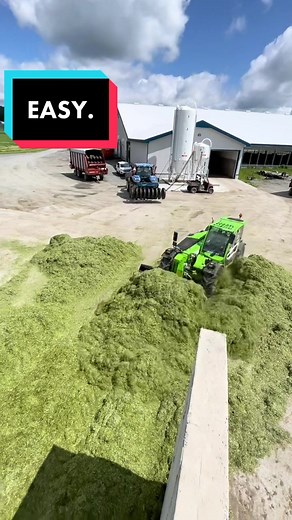 TF35.7 Manulift Telehandler in Action for Agriculture in Canada