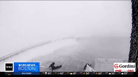 Video shows crews being blown around by 100 mph gusts on top Mount Washington