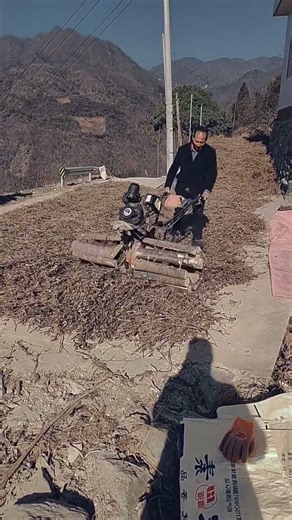 Genius DIY Wooden Roller Machine for Compressing Herbs!