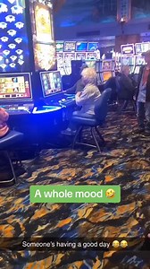 This lady hitting the slots is a whole mood 🤣 (H/t: barstoolgambling/IG) | DraftKings Casino