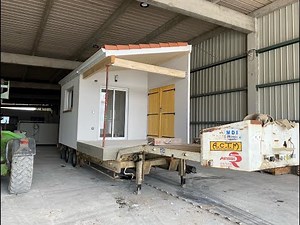 construction modulaire béton ,livraison de 2 modules pour cette maison 1 chambre