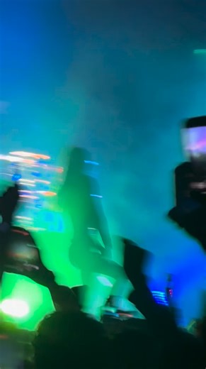 Snowstrippers performing “Aching Like It’s” in Columbus, Ohio | Fortycalproductions