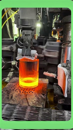 Glass Bottle Crafting Process | #GlassMaking #Craftsmanship #SatisfyingWork