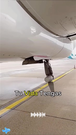 The Small Propeller That Can Save a Plane’s Life#EmergencyPower #AirplaneRescue #RAT#usa🇺🇸