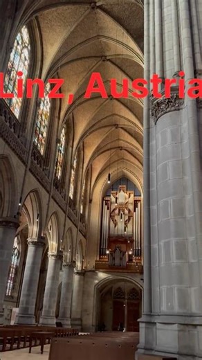 Exploring Linz | Austria #travel #europeancity #europe #vlog #linz