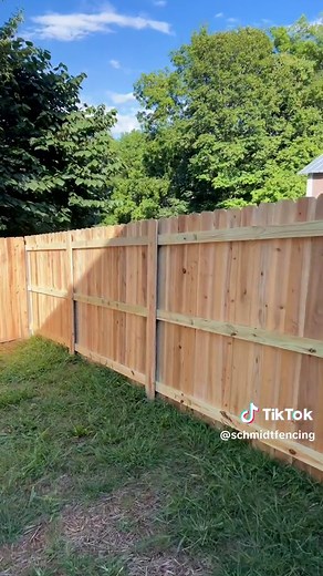 160’ privacy fence without digging a hole or a single bag of concrete Thanks to @brianharris3974 for helping out this week. The driver had never hit as hard as it did, drove through alot of root and rock today #fyp #construction #constructionlife #bluecollar #skidsteer #fence #fencepost #poundtown #nodigfence #privacyfence #postdriver #diyfence #diyprojects #diy