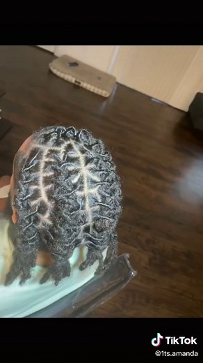 Men's Locs on 3B Hair: Styling Tips and Maintenance Guide