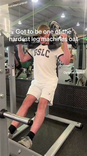 Pendulum Squat: The Ultimate Challenge for Leg Workouts