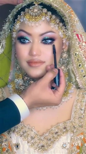 Gorgeous bridal makeup tutorials step by step #makeuptips #bridemaid #makeupartist #bridesmaids