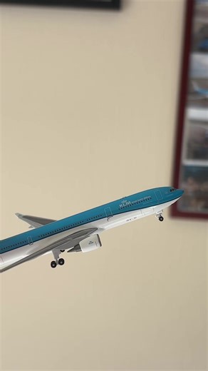 Exploring Model Aviation at Schiphol Airport