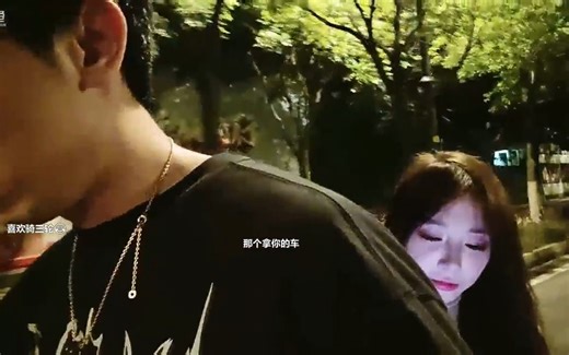 正直博与星星骑三轮车