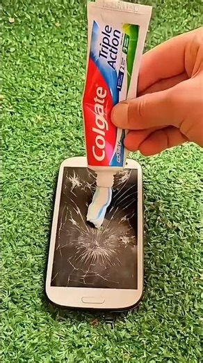Can toothpaste really fix a broken phone screen