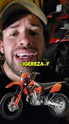 KTM 525 EXC: la moto enduro brutal que conquista montañas, barro y rutas extremas off-road