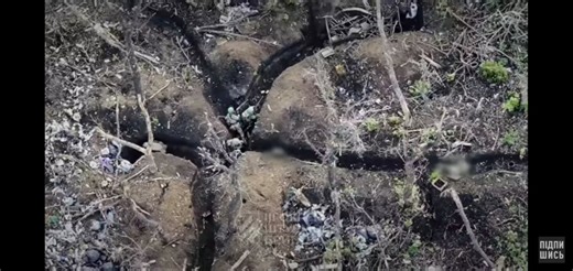 Ukrainian assault on russian trench.