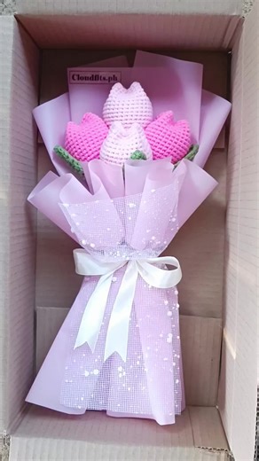 Pretty Crochet Tulips: Craft Your Own Bouquets