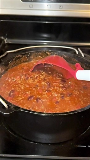 76K views · 679 reactions | How to make chili seasoning at home! 2 Tbsp chili powder. 1 Tbsp flour. 2 tsp cumin. 1 tsp salt. ½ tsp onion powder. ½ tsp black pepper. ½ tsp paprika. ½ tsp garlic powder. ½ tsp oregano. ½ tsp cocoa powder. ¼ tsp cayenne pepper. Enjoy! #aprilsunrisefarm #chili #chiliseason #homemade #homemadeseasoning #seasoning #seasoningblends #seasonings #easy #easyrecipes #easycooking #easyrecipe | April SunRise Farm | Facebook