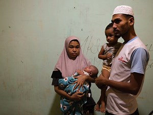 Photos: Rohingya parents in Indonesia want ‘children to know happiness’