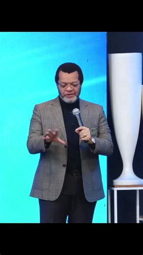 @Marcello tunasi @Église La Compassion Officiel #jesusjeus✝️💕lovesyoy #✝️❤️✝️❤️✝️❤️✝️❤️