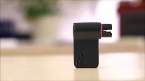 653 reactions · 250 shares | Stem uw gitaar in seconden. Kies tussen 8 alternatieve en open stemming of maak uw eigen aangepaste stemming. Draai uw snaren snel en probleemloos omhoog of omlaag en controleer de conditie van uw snaren. Ideaal voor alle gitaristen, beginners en gevorderden. Werkt op elektrische, akoestische- en klassieke gitaren, ukulele, banjo, mandoline, steelgitaar, 7 en 12-snarige gitaren. | Roadie Music | Facebook