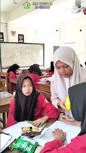 Mengidentifikasi zat aditif pada kemasan makanan ringan kelas VIII #makananringan #sekolah