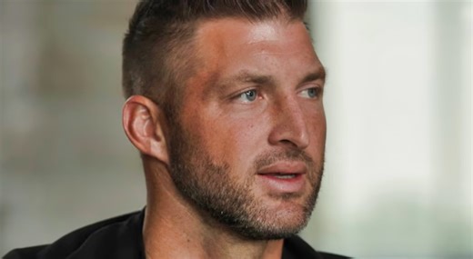 Tim Tebow Breaks His Silence on Former Teammate Aaron Hernandez's Dark Past [VIDEO]