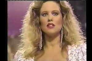 16 reactions · 3 comments | VIDEO Exaclty 20 years ago today Angela Visser waa crowned Miss Universe 1989 . Miss Universe 1989 was held on 23 May 1989 at the Fiesta Americana Condesa Hotel in Cancún, Mexico. Angela Visser of Holland crowned by Porntip Nakhirunkanok of Thailand. Seventy-six contestants competed in this year. | Beauty Queens Pictures | Facebook