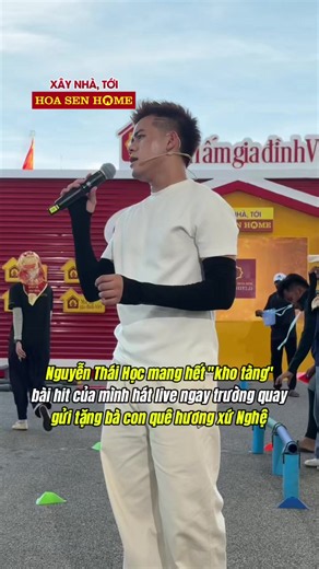 Nguyễn Thái Học hát live loạt hit tặng quê Nghệ