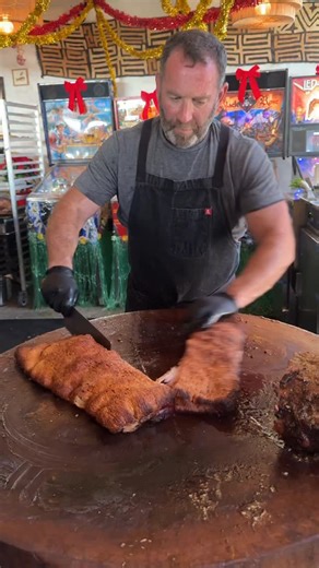 APL on Instagram: "🔥 This Weekend Cherry and Oak Wood Smoked Menu Aged prime rib with duck fat potatoes, thumbelina carrots, oxtail gravy Crispy pork belly with sweet and sour BBQ sauce Colossal beef short ribs Sweet and sticky pork ribs 48 oz Wagyu tomahawk 9+ 36 oz glazed rack of lamb Candied oxtail Pulled pork shoulder Honey butter cornbread APL Barbecue x @ginrummybar 822 Washington Blvd Venice CA Saturday Dec 20 and Sunday Dec 21 12:30 till 3ish No shortcuts. Just oak, cherry, and time. #A