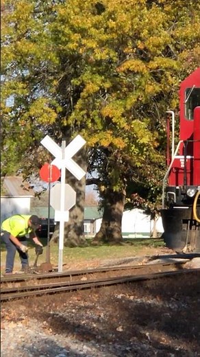 How RR Tracks Are Switched, Railway Switching In America W/RR Radio Audio, JawTooth shorts