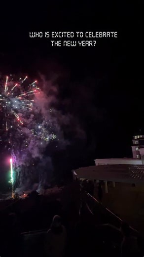 The countdown to New Year is on! Just days away from a spectacular celebration by the coast, where waves meet the festivities in the most exciting way. | Cliff House