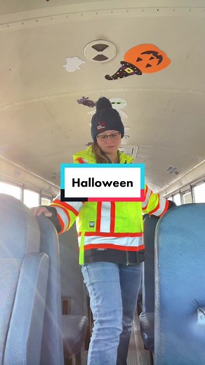 Mrs. Frizzle Costume: Best Bus Driver Dress-Up for Halloween