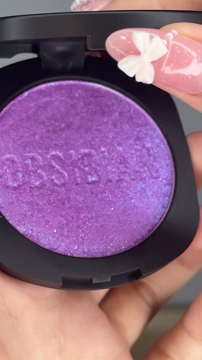 Iluminadores Obsidian by Ruby Rose: Review de Maquiagem