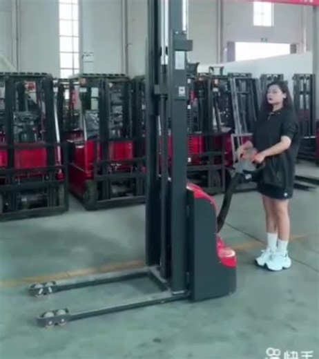 2 ton fully automatic electric stacker #electric