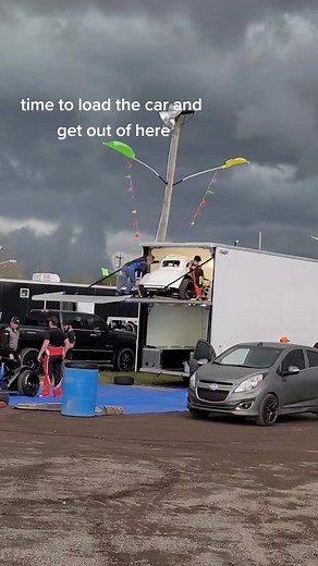 gotta beat the storm #storm #race #racing #nashville #stacker #thunder #lightning #ScreamItOut #trailer #legend #racecar #double #nascar #racekid #kiddriver