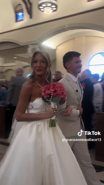 Wedding day thru an iphone @sethmedley86 🤍 #2024wedding #fypwedding #pheobebridgers #weddingtiktok #bestfriend #bestdayever