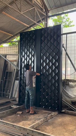 8.6K reactions · 475 shares | Pintu besi custom model sisik ikan ..pembuatannya rumit namun hasilnya sangat luar biasa guyss #fblifestyle | WELDER TASIK | Facebook