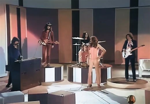 461K views · 18K reactions | Deep Purple - Strange Kind of Woman, 1971 | Legendy muzyki | Facebook