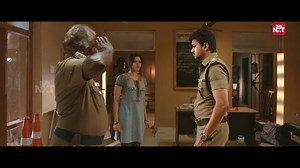 Thalapathy Vijay’s fiery transformation scene | Jilla | Free movie fest | Sun NXT #Jilla is a 2014 Indian Tamil-language action film written and directed by Nesan and produced by R. B. Choudary through the company Super Good Films. It stars #Mohanlal, #Vijay, Kajal Aggarwal in the lead roles with Soori, Mahat, Nivetha Thomas, Sampath Raj and Pradeep Rawat in supporting roles. #KajalAggarwal #MassScenes #FightScenes #JillaMovieScenes #JillaMassScenes #ThalapathyVijay -----------------------------