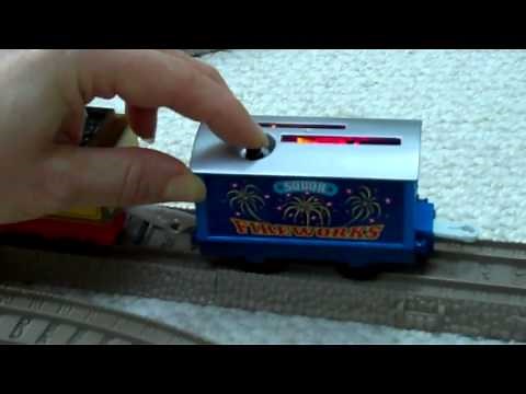 Thomas The Tank Engine Trackmaster Pop-Up SODOR FIREWORKS CAR TRUCK