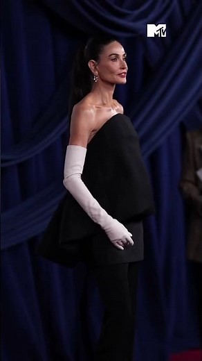 Demi Moore looking beautiful at the Glamour Women of the Year Awards in New York 🤍
