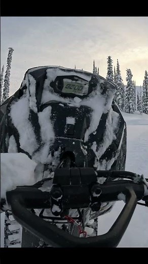 TIPS UP! The 2026 HCR 858 Is a ROWDY Little Sled ❄️🛷
