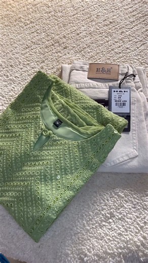 Divya | Fashion on Instagram: "Comment For Links  Save For Later ♥️ Follow @diivyasavvy for more #diiveenfashion #diiveenfinds"