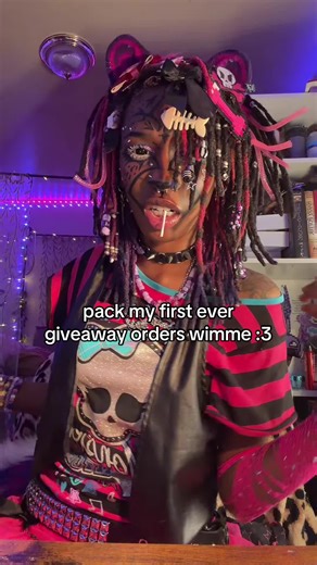 i figured out how the postal system works this is insane #kemonomimi #fyp #wlw #mlp #locjourney