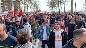 102 reactions |  Toulouse jeudi 23 mars 2023 À Toulouse aussi la manifestation contre la Réforme des Retraites rassemble énormément de monde. ️ Manon Haussy | Révolte Citoyenne | Facebook