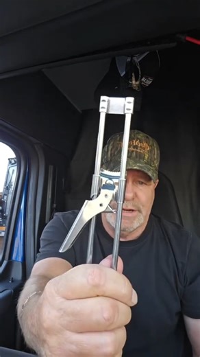 Gripper Tight Lid Opener for Seniors with Arthritis and Kids No matter the size of the bottle cap at home, youcan open it with just a twist. Bottles and jars that you can't twist with your hands canbe easily opened with it. | Psloypreciate/O | Facebook