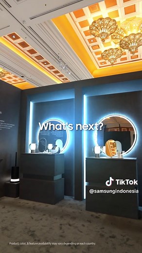 Seamless Integration of Transparent MicroLED Screens