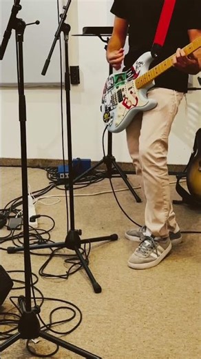 Green Day - Green Day (full band cover with blue replica!)