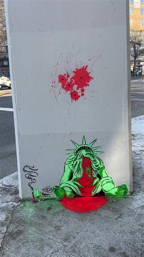 Topsy (@topsy_paints)’s video of Street Art